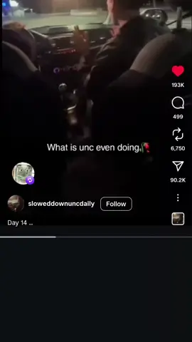 查理•柯克，又上线发言啦！每次他一开口，空气都要抖三抖。有人说他的大脑像是装了扩音器，想法永远比别人快两拍，嘴巴也从不打草稿。看他讲话就像看脱口秀——一半逻辑，一半表演，全程高能不间断。 台 无论你 同不同意他的观点，都得承认：他确实有让全场气氛瞬间“拉满”的超能 カ。 #fortnite #meme #charliekirk #xyzbca 