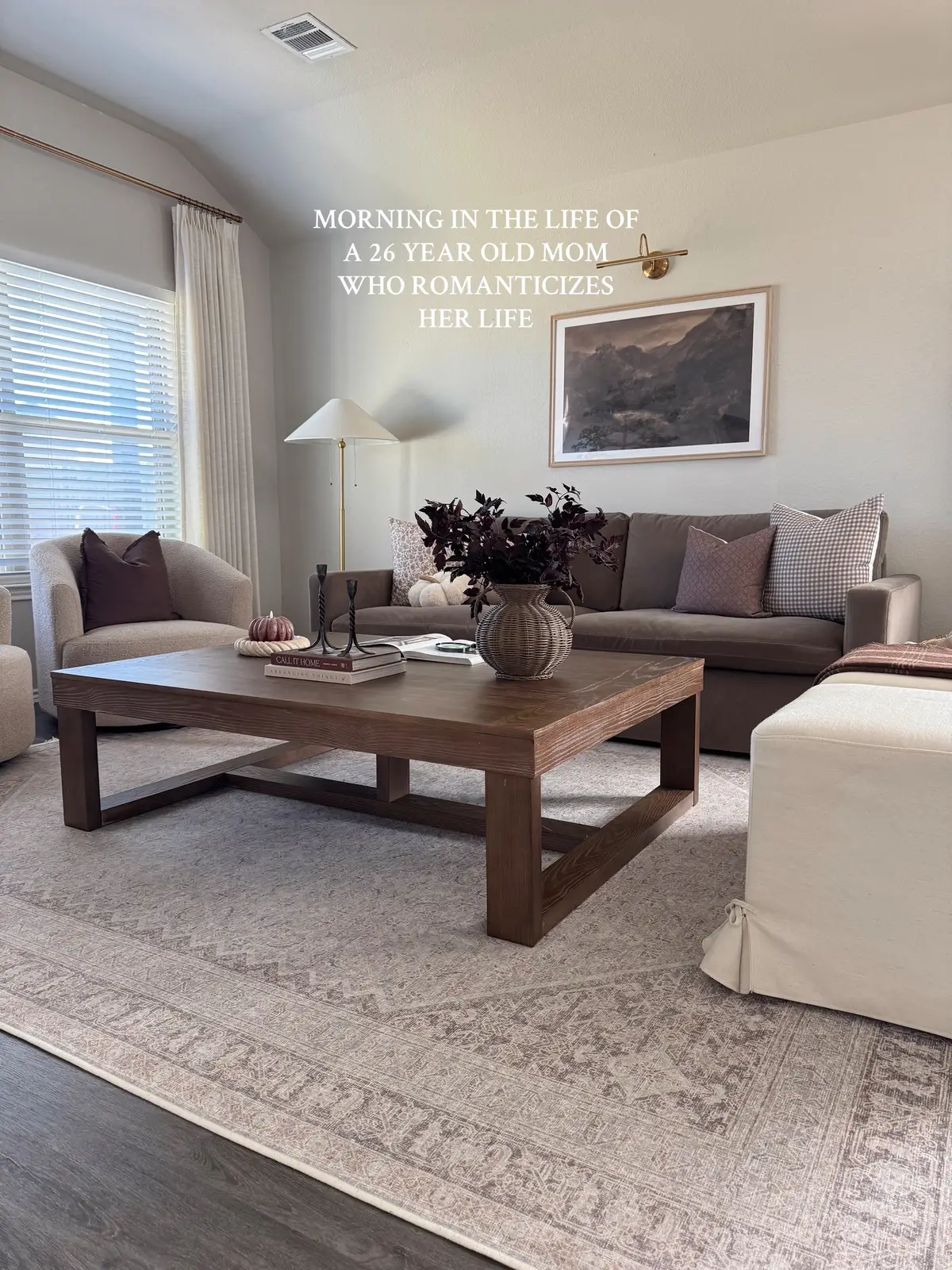 decorating for christmas this weekend 🤭🎄 #MomsofTikTok #mommorningroutine #momof2 #momlife #cozymorning  