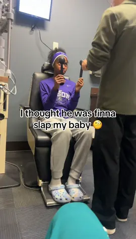 I got 1 question… How she notice anything with her eyes covered #explorepage✨ #viral #YNdad #girldadproblems 