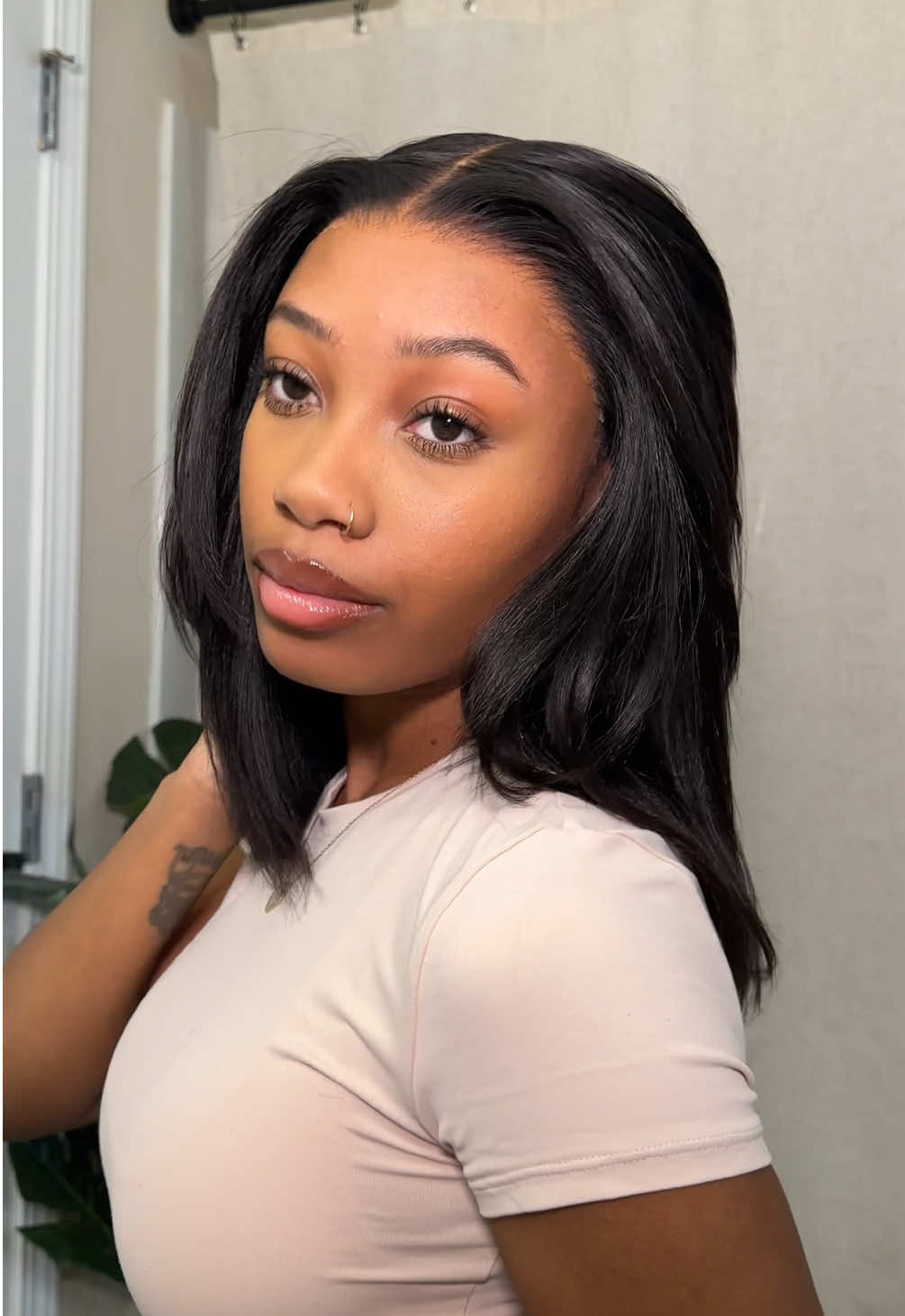 Is it giving silk press? 😍 @oqhairshop  #yakistraight #yakihair #silkpress #bobwigs #blowout