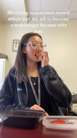 The literal only reason I haven’t is out of embarrassment but I’m about to say yolo and do it💀 #mukbang #foryoupage #workingmom #MomsofTikTok #tiktoker 