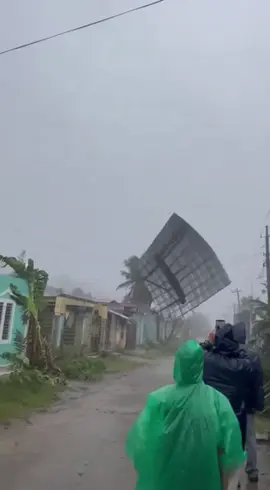 Cập nhật tình hình bão 13 : Kinh hoàng - Khủng khiếp #bao13  #baolutmientrung #trending #xuhuong #mualumientrung 