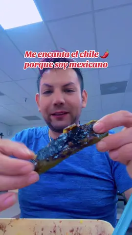 Me encanta el chile 🌶️ porque soy mexicano#latinos #videos #imigrante #navidad2025 #latina @Monserrat TS✨ 