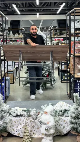 شوف شو لقيت بقلب الطنجرة ب City Star 😳😱😍 @City Star Lebanon  تسجيل الاسماء لسحب الايفون في city star بعبدا لتاريخ 10/11/2025 من الساعة 10 صباحاً حتى 9 مساءاً .  ثم علق ب city star  #food #chef #chefstube #cheflife #foodstagram                