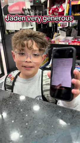 Jaden very generous #Islandockzacksfinest #schoolkidsreportcards #deliockyfoodnyccommunity #highschoolreportcards #fypシ゚viral 