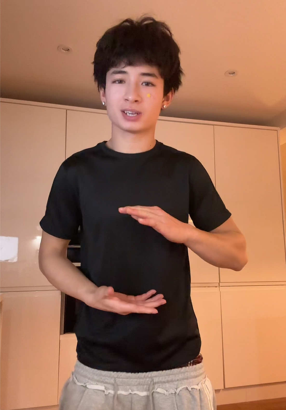 @aelfriceden_official joggers don’t cost a stack guys #wasian #dance 