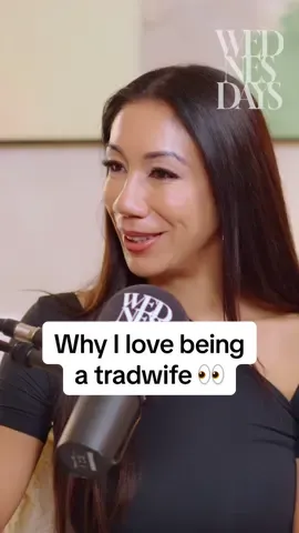 Don’t let Jamie hear this 👀🤣 Real Housewives of London’s Nessie doesn’t mind being called a Tradwife…. And loves waving her husband off for work at 5AM. Search ‘Wednesdays Real Housewives of London’ on YouTube, Spotify and Apple for the full episode. @Sophie Habboo @Melissa @AMANDA CAROLINE CRONIN #RHOLDN @Nessie Welschinger #RHOLDN #realhousewives #tradwife #housewife 