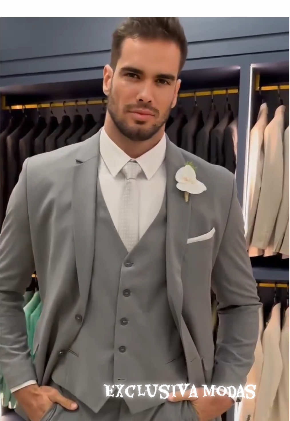 👔 Elegância que cabe no bolso!  O terno ideal pra qualquer ocasião 😍 #modamasculina #siempreelegante #terno #AchadinhosShopee 