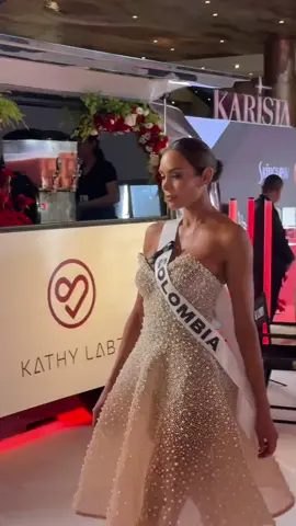 Hoy Colombia fue de las mejores y no lo pienso discutir con nadie. #missuniversocolombia #vanessapulgarin 