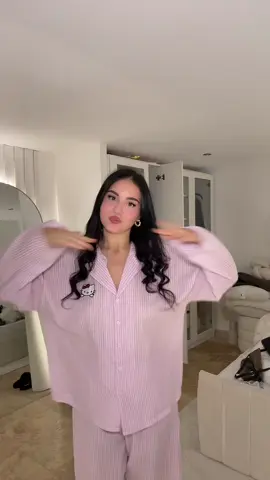 Je me reconvertie dans les OOTD 🎀😭 #outfit #girl #grwm 