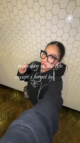 after a couple voiceover attempts 🤓💌 #sanfrancisco #chicana #sfsu #gradstudent 