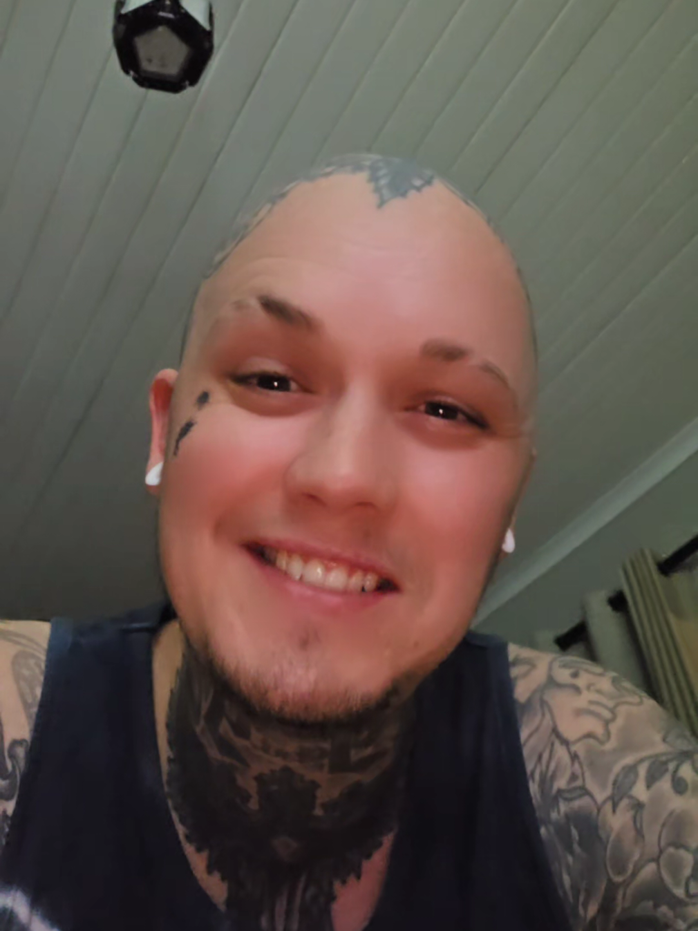 Replying to @user2845681451172  😅 #fyp #singing #music #afrikaans 