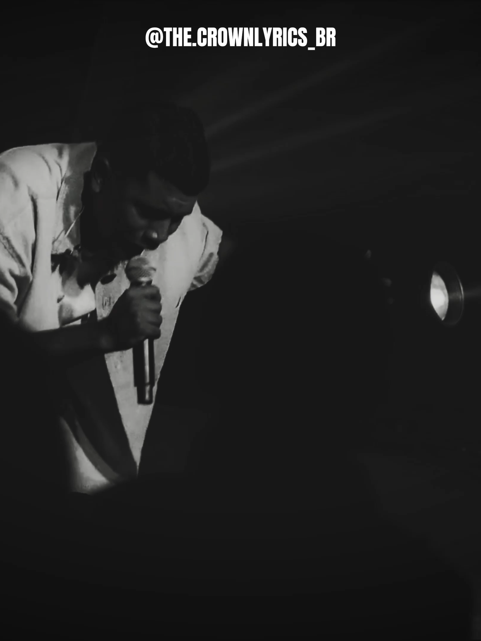 Não vale a pena.. #thecrownlyrics #tipografia #gospel #lyrics #louvor #Jesus #ofogoardera