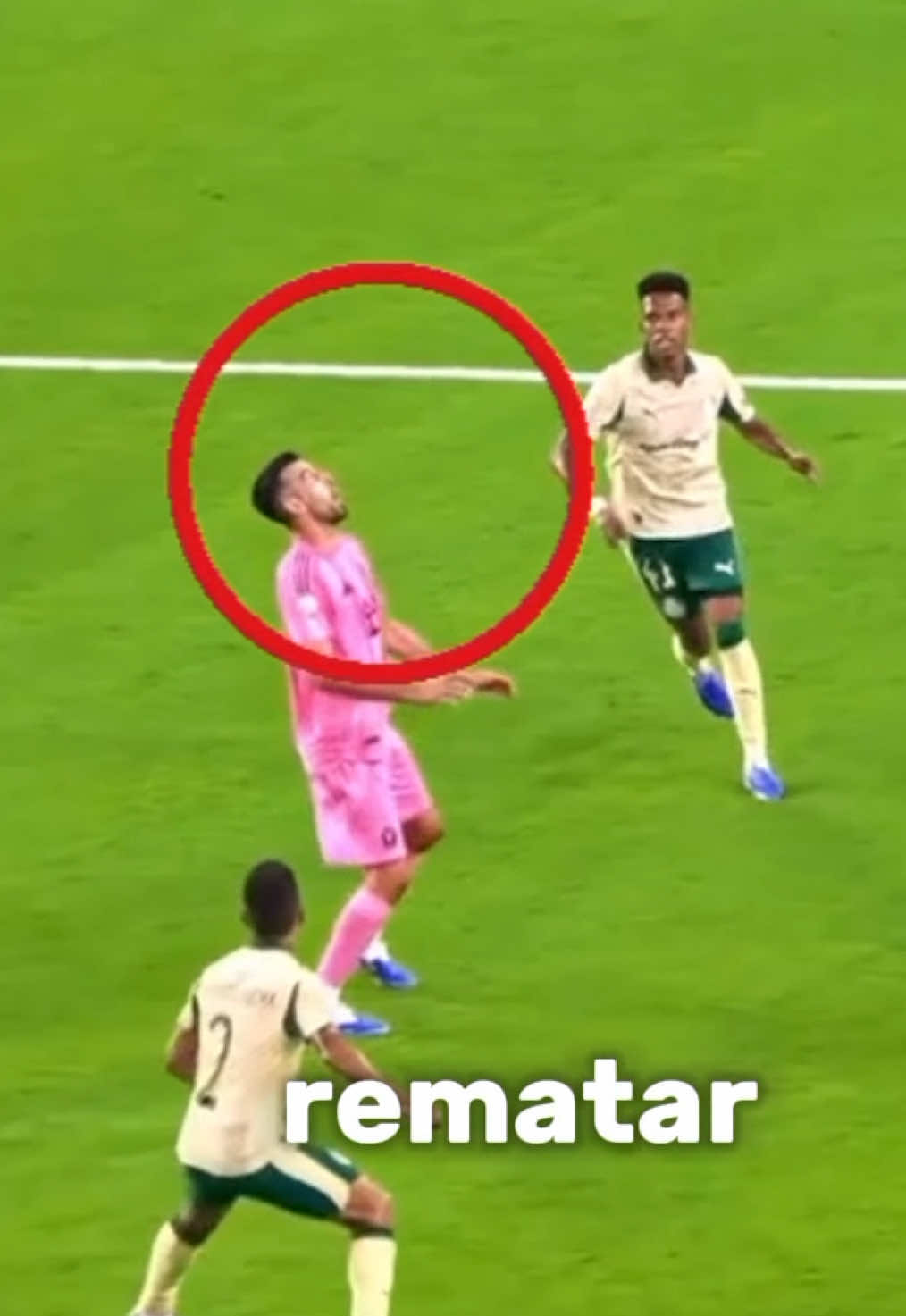 Busquets: El Genio del Mediocampo #Soccer #football #MLS #intermiami #messi 