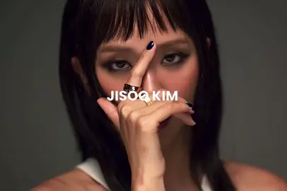 CREDİT @️ 𝒁𝒆𝒏  you did it @JISOO 🪐 #jisoo #kimjisoo #blackpink #fypシ゚ #jisooedit 