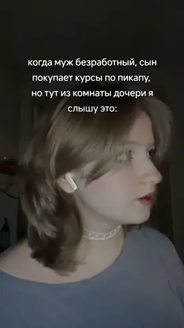 ну понимаете кому наследство достанется (три тяжелые пыльные книги о деревенской магии, написанные от руки) #рек #мельница 