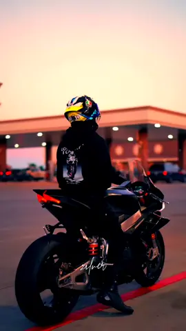 Cuídala... muchas veces soñe un futuro con ella... #frases #reelsviral #reflexiones #motivacion #amor 