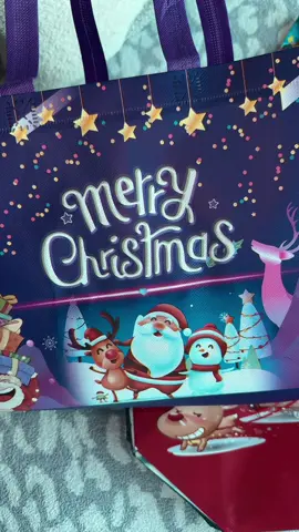 So excited it’s #christmas season!!! These bags are perfect for #christmasgifts ! They seriously are so cute! #christmasgiftideas #christmasdecor #tiktokshopblackfriday 