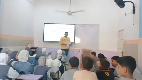 🎓✨ لحظة فخر بجد! النهارده في الدرس كان عندنا تكريم طلاب أولى إعدادي بعد امتحان الدراسات 💪 فرحة حقيقية وتعب طالع في النتيجة 👏 فخور جدًا بكل واحد فيكم، وربنا يوفقكم دايمًا في كل خطوة ❤️ #القائد_في_التاريخ_والجغرافيا #صلاح_ثروت #سنتر_المشاعلة 