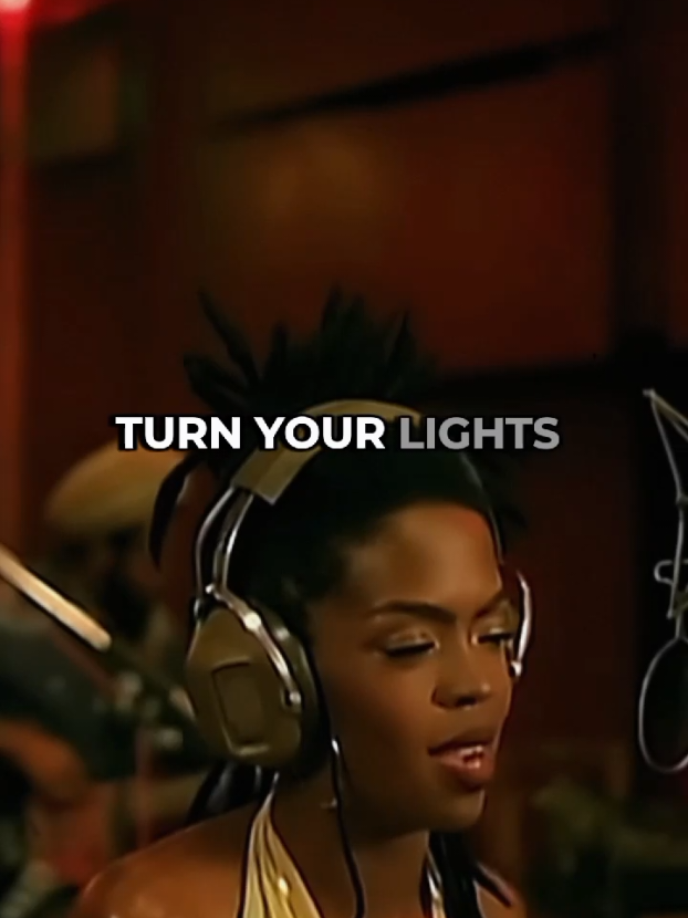 Turn your lights down low #90sthrowback #lyrics #song #hiphop #musica 