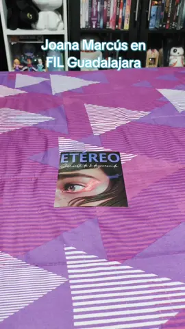 Mis amigas y yo listas para ver a Joana en FIL Guadalajara. Pediré Sempiterno ¿Qué puede salir mal? 🫠😂 #JoanaMarcus #FILGuadalajara #books #amigas  @Amanda Jimenez @NELY ALVARADO 