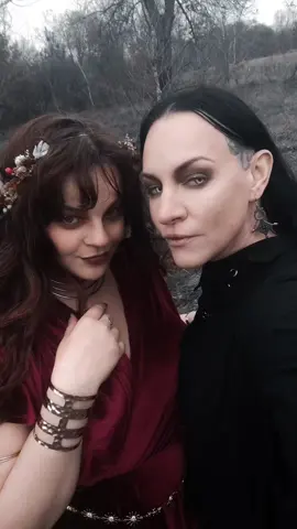 Got myself the most beautiful woman.❤️🖤 #hades #persephone  #hadesandpersephone 