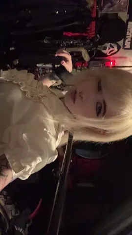 Thank you norafawn for showing me the movie ever @Nora  #secretary 