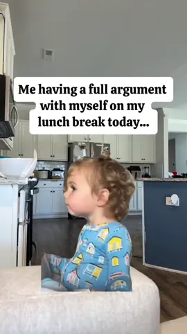 #Meme #MemeCut #coffee #starbucks #relateable  Had to talk myself out of ordering a christmas drink today😭