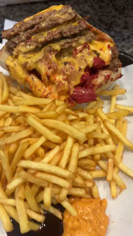 #monster #chikenrouge #steak #chaudlapizza#halal 