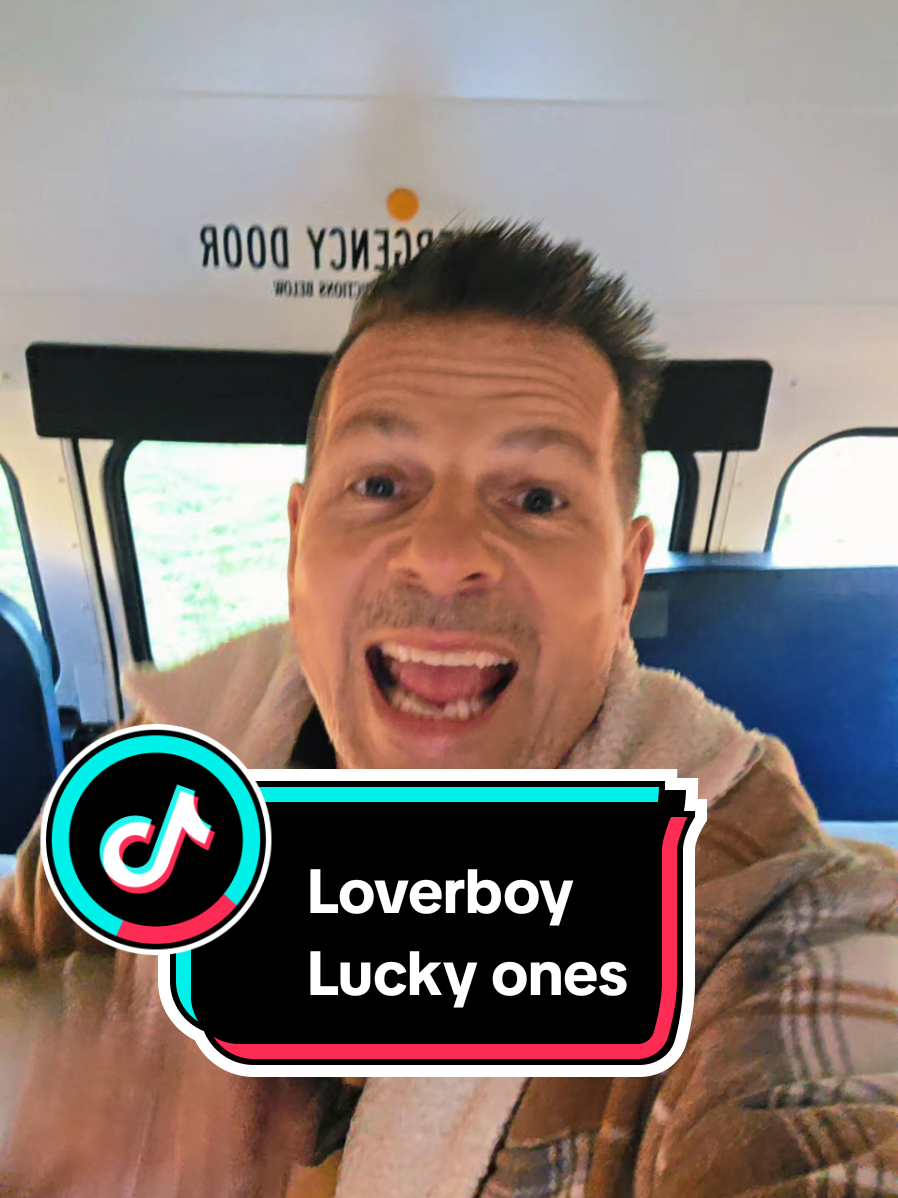 Time to bring the kiddos home.   I hope you're having a fantabulous day so far!! Enjoy the rest of it, be a kind human and remember to share your smile today 😊 🤟 