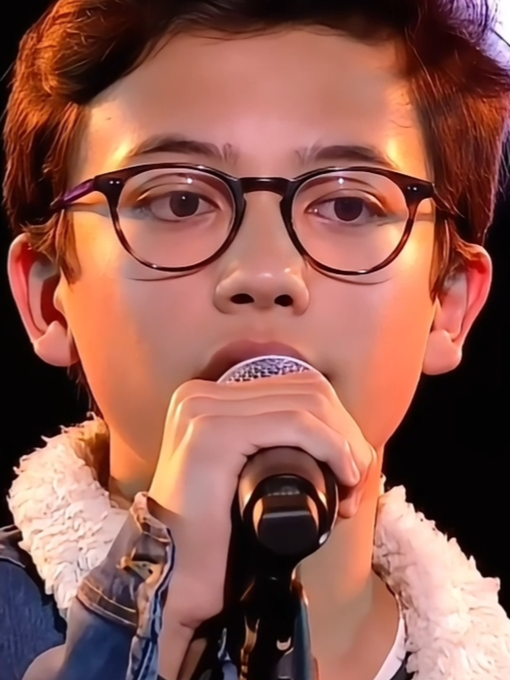 Lonely - Billie Eilish Cover Justin #thevoicekids #voice #clip 