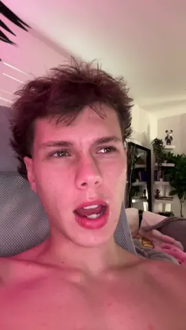 im not a trader😭✌️