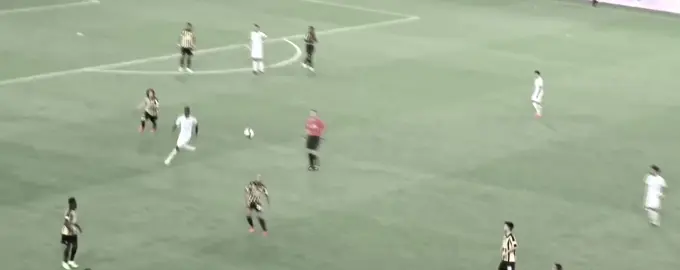 ☹️💚. Life goes by like a fast  train,waiting for no one and never returning. We didn't move forward, and our memories passed without us realizing their beauty. We lived every moment innocently, chasing our dreams, laughing from the bottom of our hearts, free from the      worries of #pyf #explore #الاهلي #عمر_السومه #الاتحاد_الاهلي 