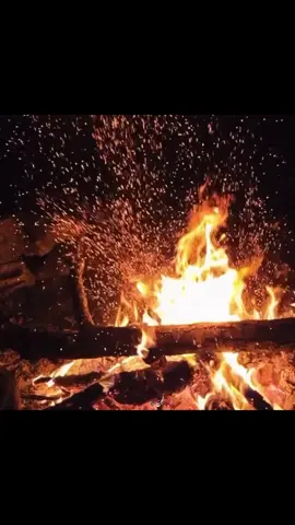 حتى لو حدي تنامي رح شوفك بمنامي حربي انتي ويا سلامي  ..لما بتطلع فيكي❤️‍🔥