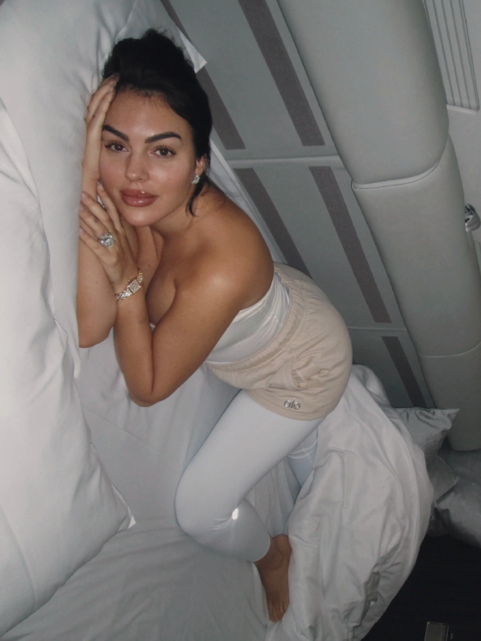 Goddess Georgina 🛐🤍🥹🌕👑@Georgina Rodríguez 🛐😍🤍👑🌕#goddess #georginarodriguez #myqueen #georgina #modogeorgina 