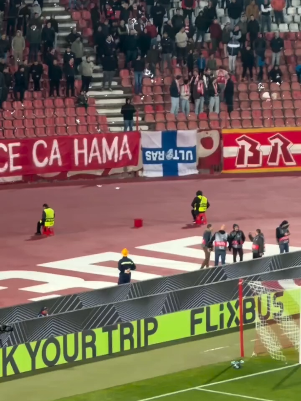 Crvena zvezda - Lille 06/11/2025 UEFA Europa League  Calicot des Commando Ultras 84 volé et exhibé par les Delije 