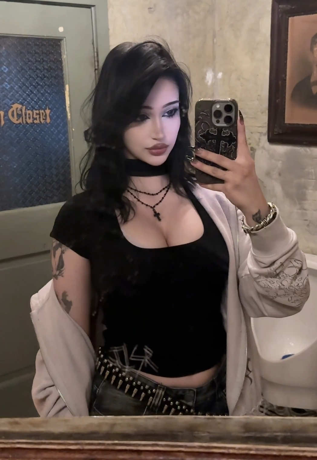 sorry to the guy who was waiting outside #alternative #fyp 