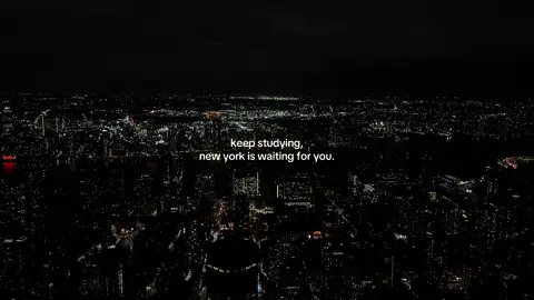 keep studying, dream big, new york is waiting for you 🤍 #nyc #newyorkcity #empirestatebuilding #cinematography #manifestation  - city scape - travelnyc  - dream big