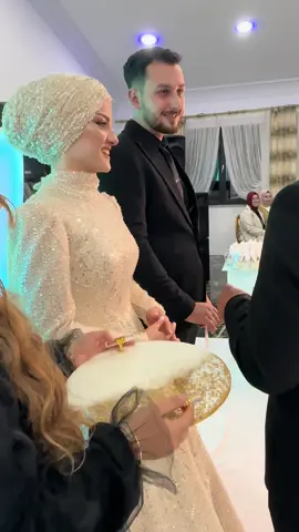 Nişanlımın bi hareketiyle arkadaşları😂#fypppppppppppppppppppppppp 