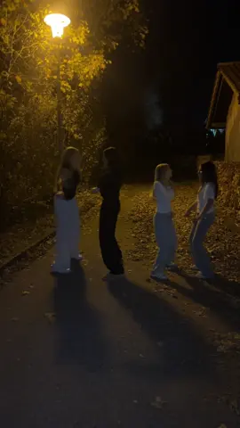 Renegade😂#2020 #fy #viral #dance @neleee @Ronja🎀🍸 @мιαﾒ𝟶 