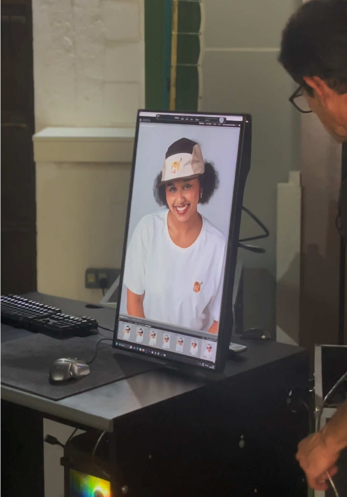 Pousando hoje para a @Chico Rei. É sempre uma honra! 💘✨