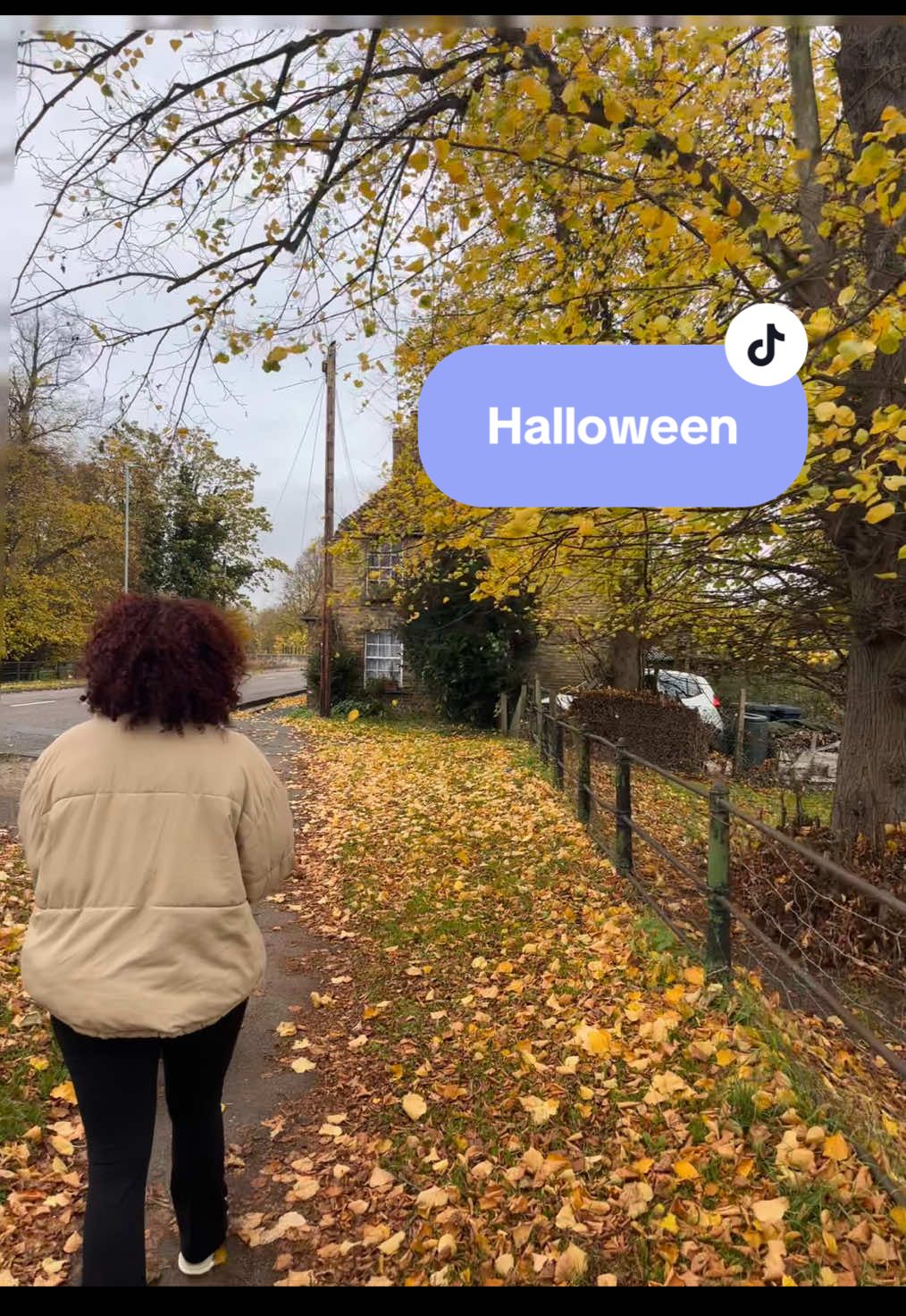 Had an absolute blast in this beautiful village of Godmanchester🍁🎃 #halloween #spookyseason #village #cozyvibes #BookTok