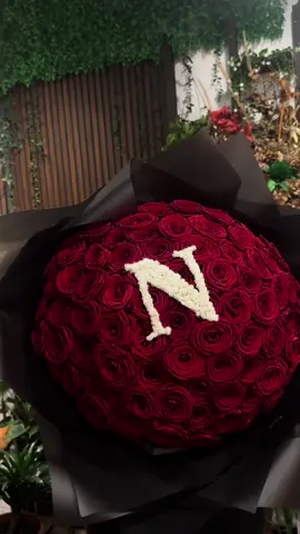 N ♥️ #illyrianflowers #N 