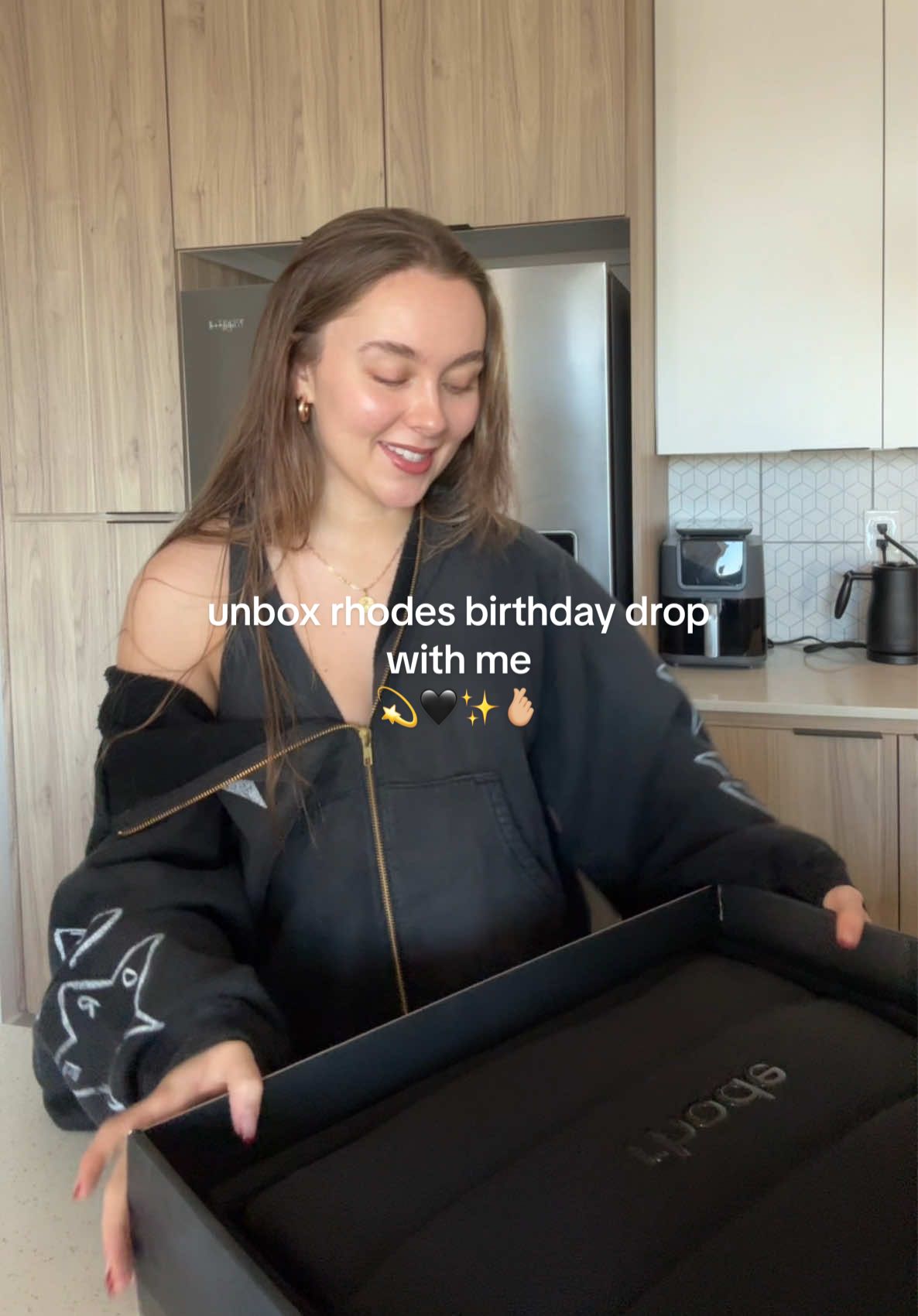 yeah so this is insane 🥹🥹 pinch me @rhode skin  #rhode #rhodeunboxing #rhodepr #prunboxing #fyp  