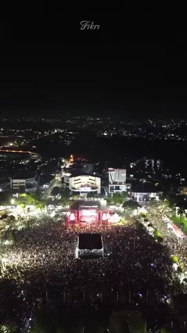 Konser Denny caknan di alun alun Jember, yang juga dimeriahkan oleh Gus Miftah,siapa yang hadir ditempat ini? #dennycaknan @dnyckn  #jembertiktok #fyp  #creatorsearchinsights 