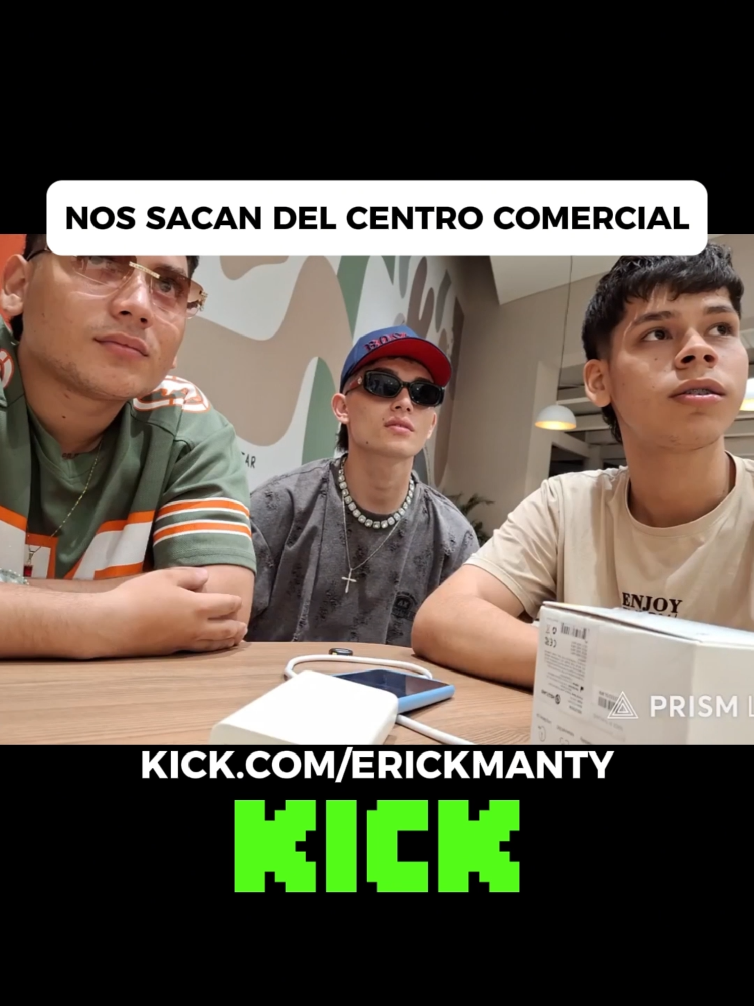 NOS SACAN DEL CENTRO COMERCIAL #erickclips #erickmanty #streamer #colombia #clip