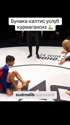 Mikey Musumechi: Legendärer Kampf und Sieg durch Aufgabe