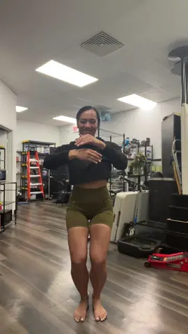 I’ve alwayssss wanted to do this trend! 🙏🫶 Had to do it again bc the headphones lagged the first one 😅🥲 #fortheculture #polynesian #fyp 