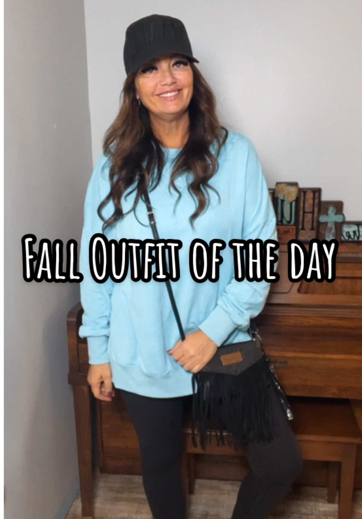 🖤🩵🤍 #ootds #fallootd #fallfashion #womensfashion #comfyclothes 