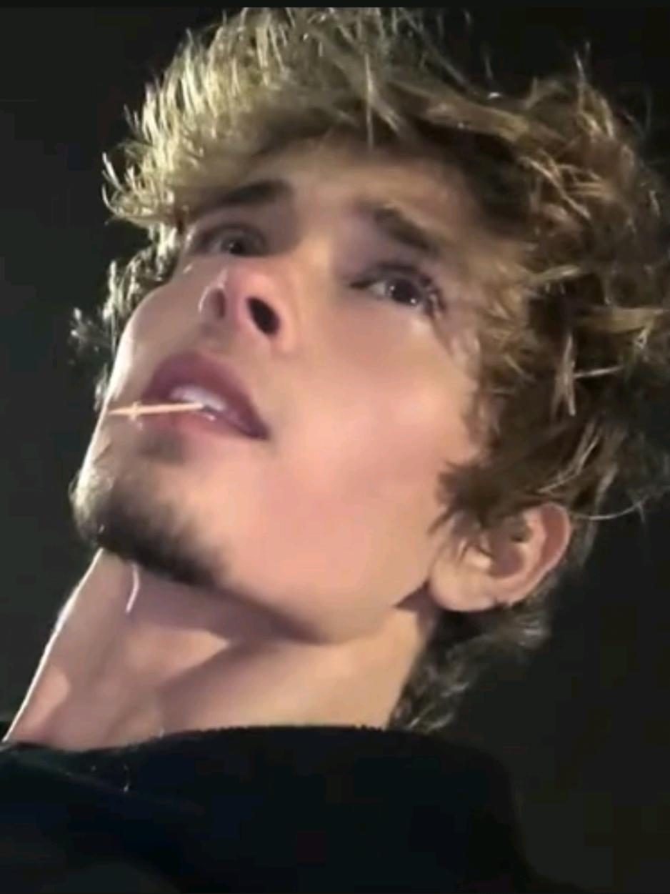 @vmogsu #looksmaxing #bp #mogg #mogged 